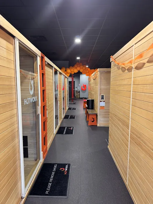 HOTWORX - Ephrata, PA Picture 9