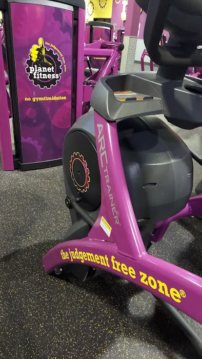 Planet Fitness Picture 2