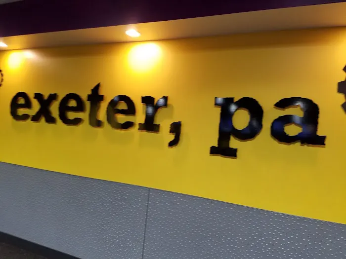 Planet Fitness Picture 9