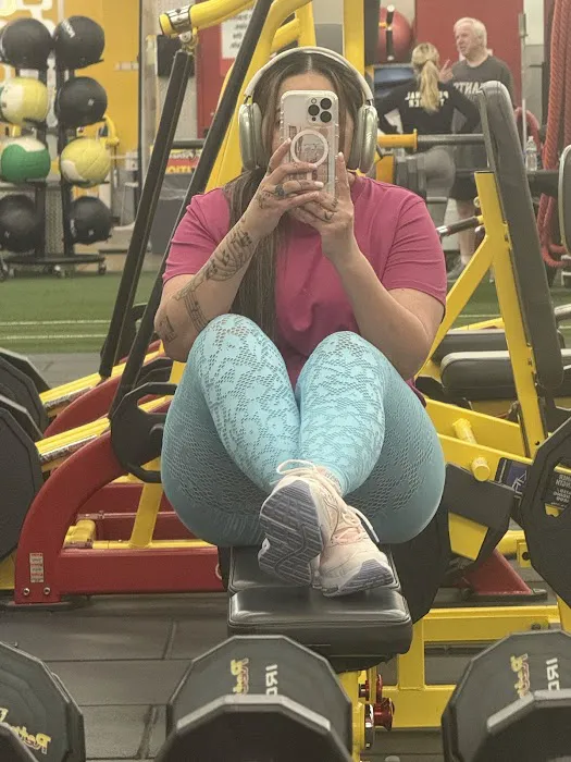 Retro Fitness Picture 5