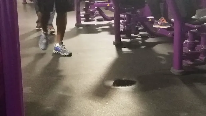 Planet Fitness Picture 5