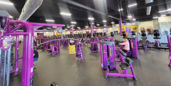 Planet Fitness Picture 6