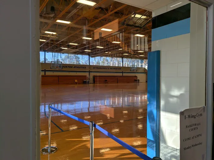 I-Wing Gymnasium and Weight Room Picture 7