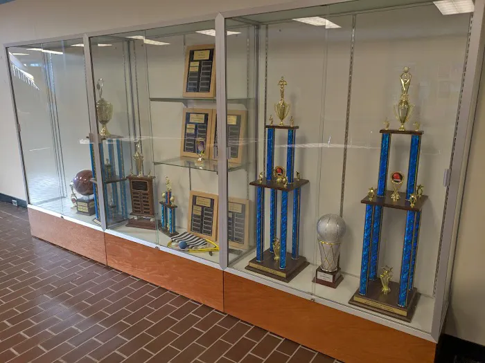 I-Wing Gymnasium and Weight Room Picture 3