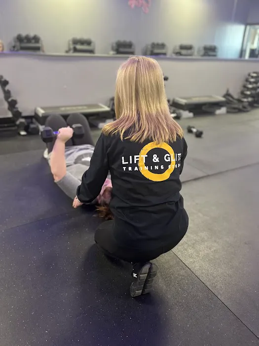 Lift & Glitz Training Studio Picture 2