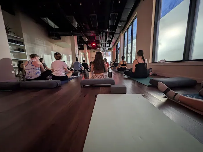 Monarch Yoga - Kensington Picture 1