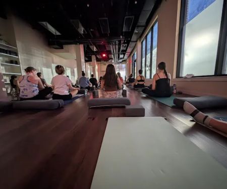 Monarch Yoga - Kensington