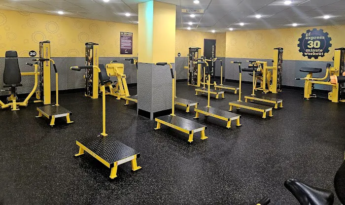 Planet Fitness Picture 9
