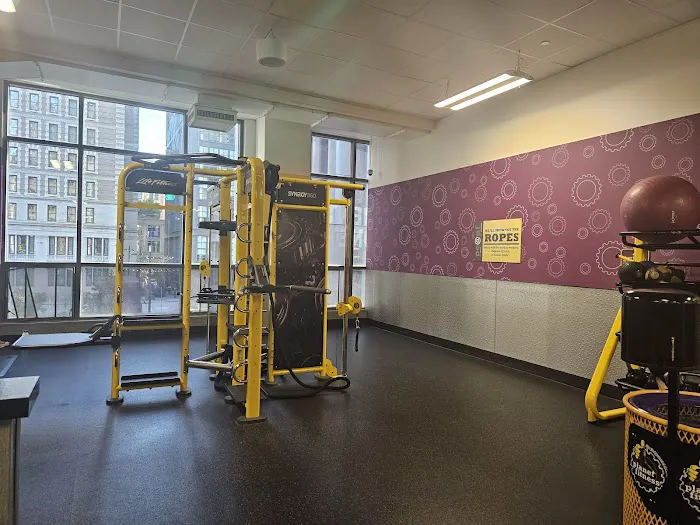 Planet Fitness Picture 8