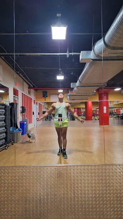 Retro Fitness Picture 4