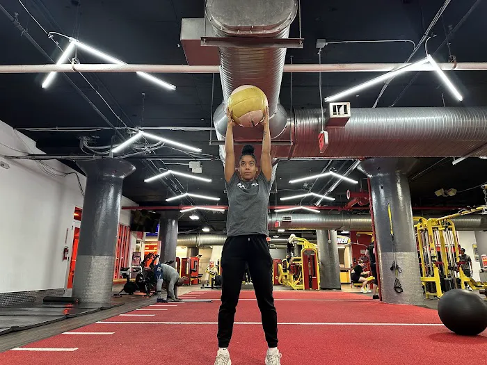 Retro Fitness Picture 5