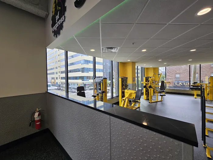 Planet Fitness Picture 2