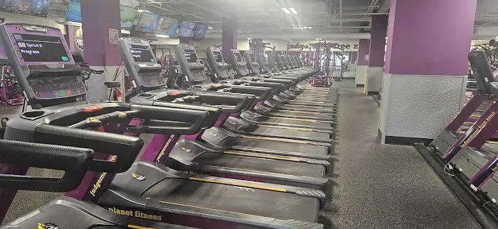 Planet Fitness Picture 5