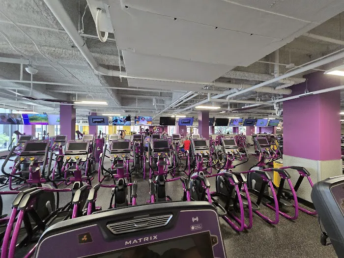 Planet Fitness Picture 4