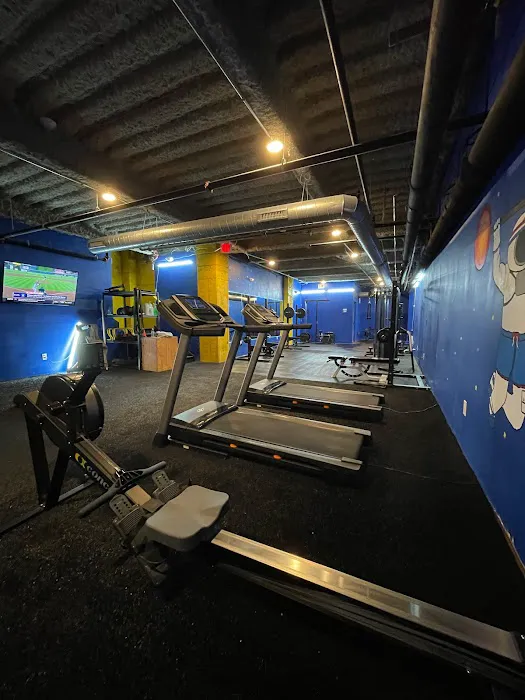Astro Gym Picture 4