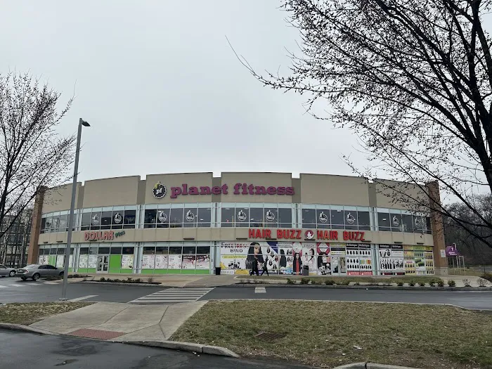 Planet Fitness Picture 2