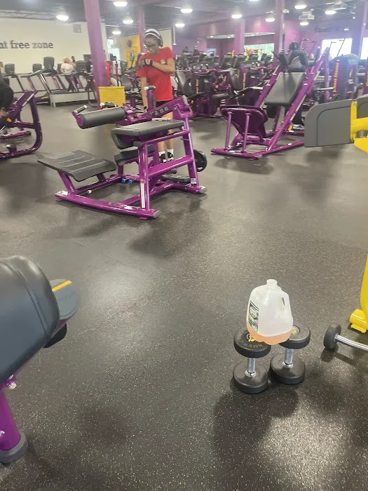 Planet Fitness Picture 8