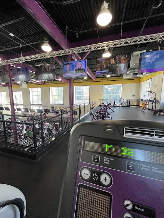 Planet Fitness Picture 4