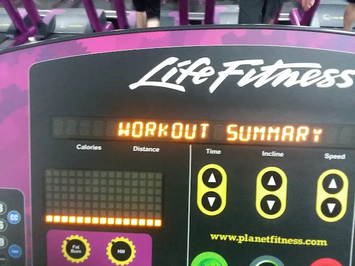 Planet Fitness Picture 2