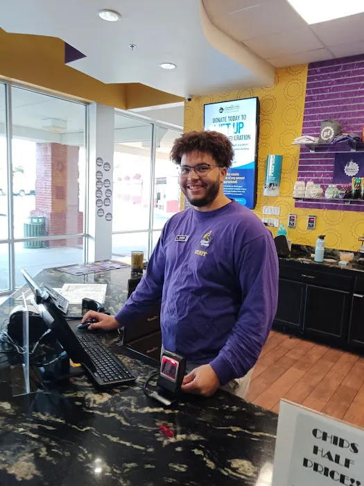 Planet Fitness Picture 6