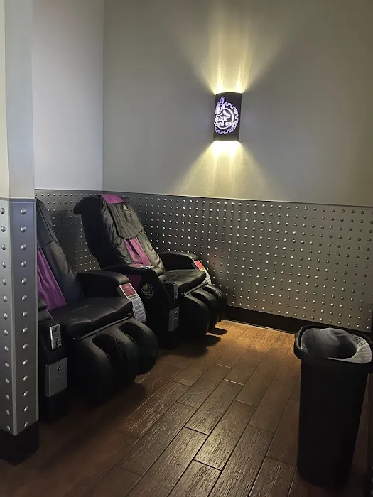 Planet Fitness Picture 7