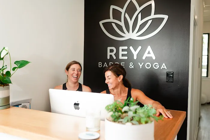 REYA Barre & Yoga Picture 4