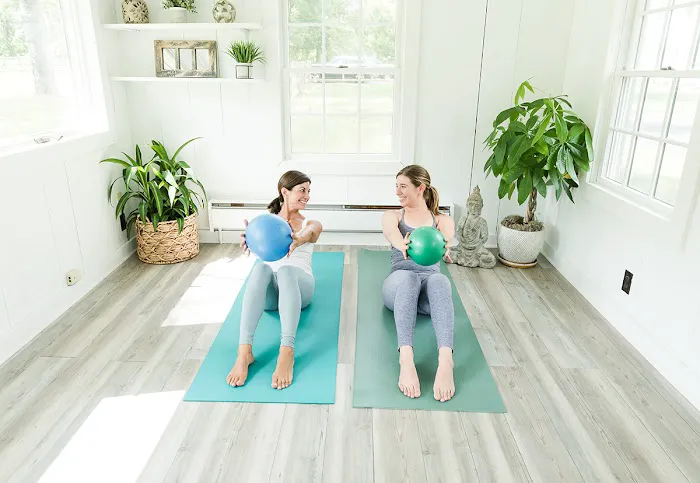 REYA Barre & Yoga Picture 6