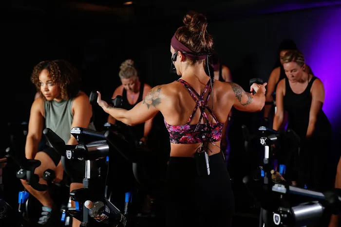 RHYLEASE INDOOR CYCLING Picture 2