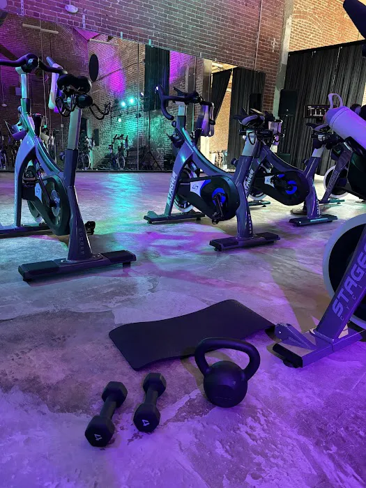 RHYLEASE INDOOR CYCLING Picture 1