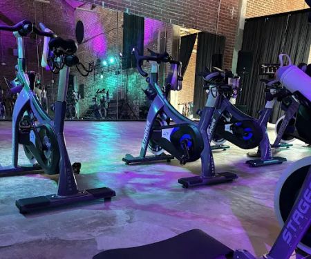 RHYLEASE INDOOR CYCLING
