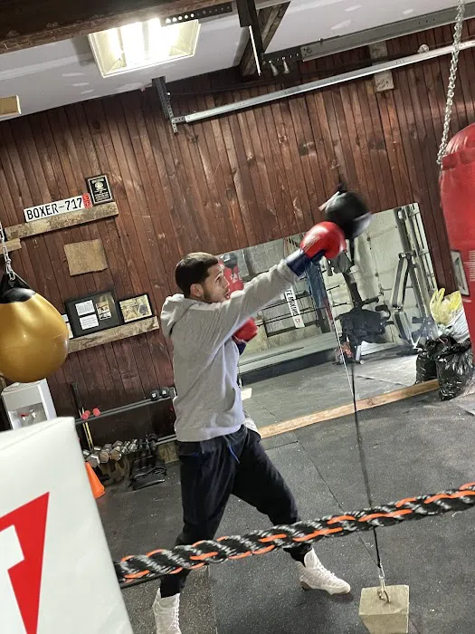 Hit hard Boxing Picture 9