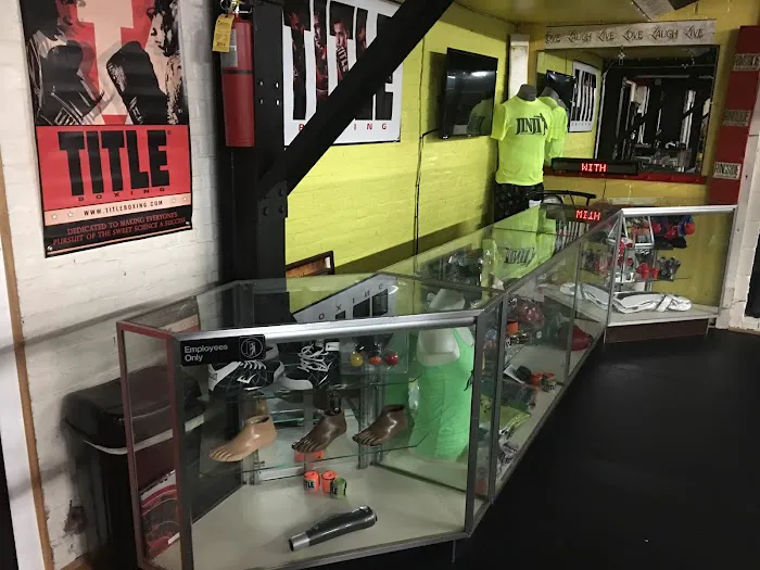 JINJI BOXING CLUB Picture 7