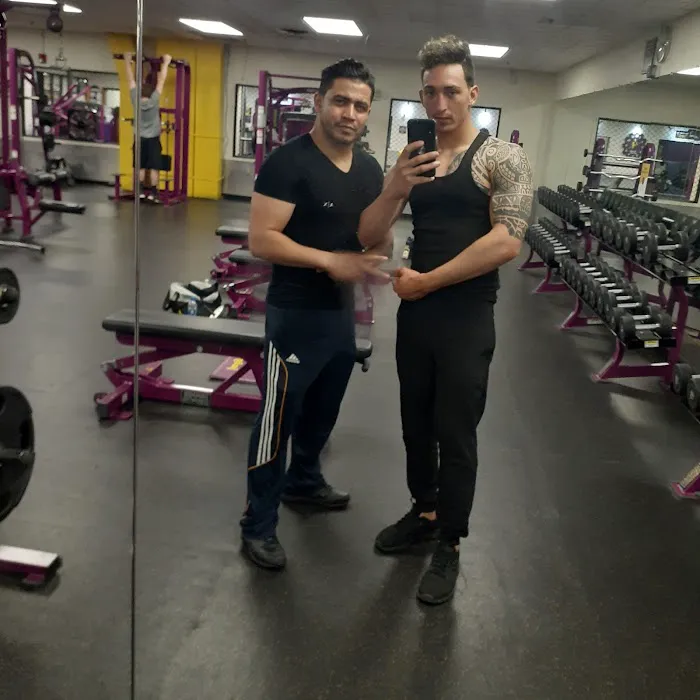 Planet Fitness Picture 8