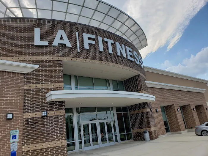 LA Fitness Picture 5