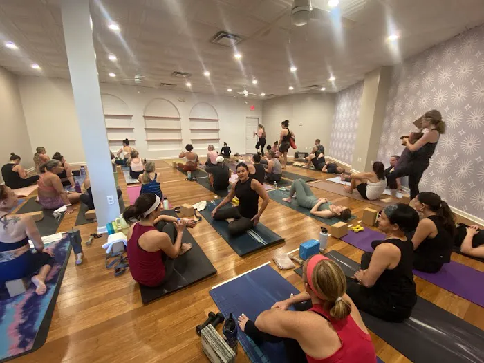 Flow House Yoga Picture 10
