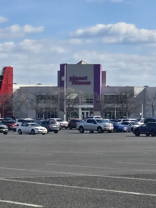 Planet Fitness Picture 4
