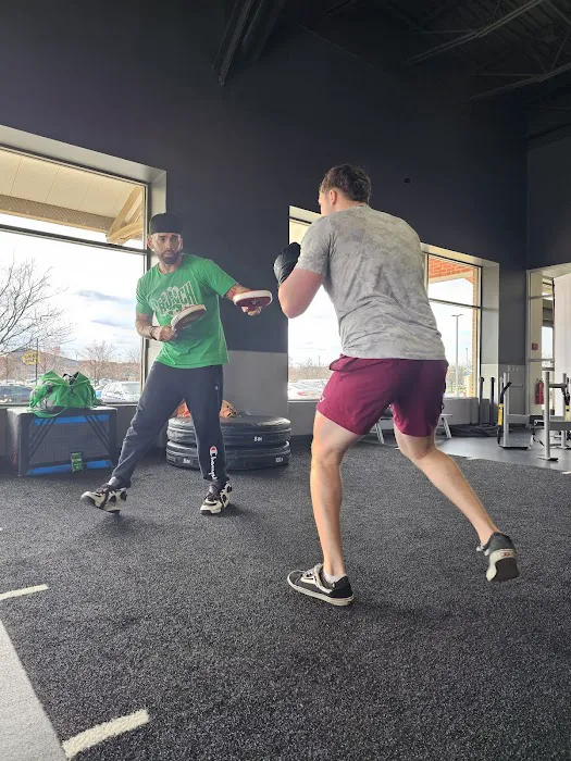 Crunch Fitness - Moorestown Picture 5