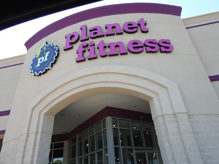 Planet Fitness Picture 2