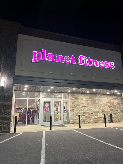 Planet Fitness Picture 1