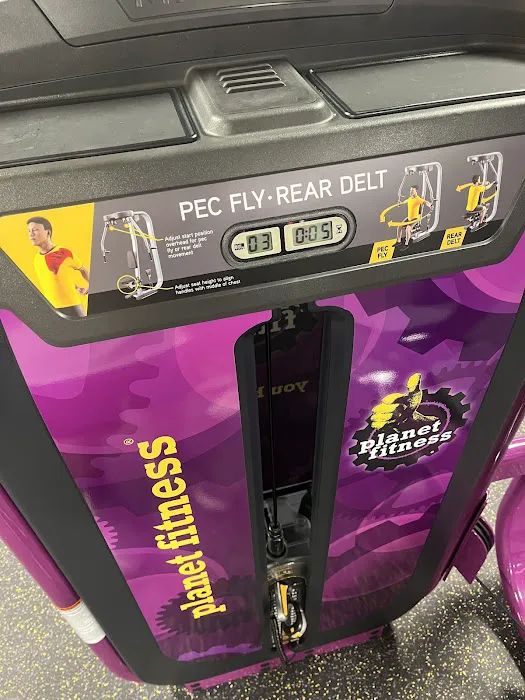 Planet Fitness Picture 9