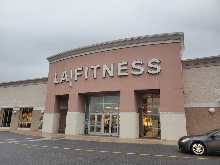 LA Fitness Picture 5