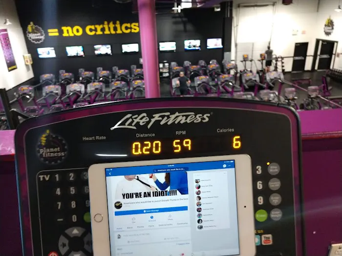 Planet Fitness Picture 4