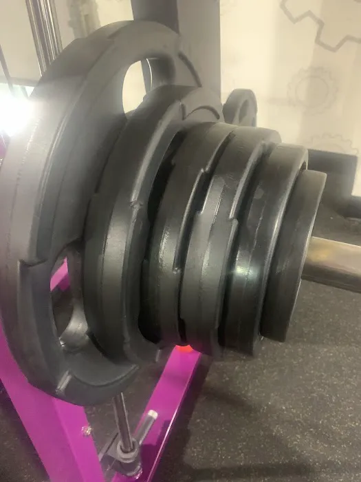 Planet Fitness Picture 9
