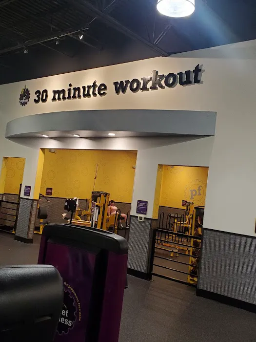 Planet Fitness Picture 9