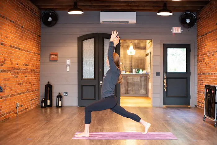 Quartz Yoga & Wellness Studio Picture 1
