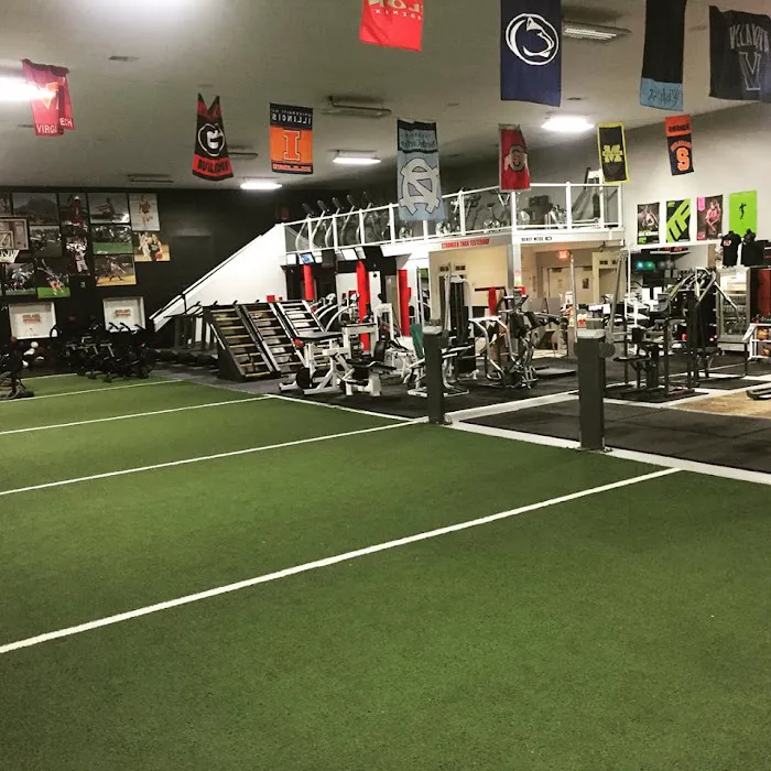 Upper Level Fitness Picture 5