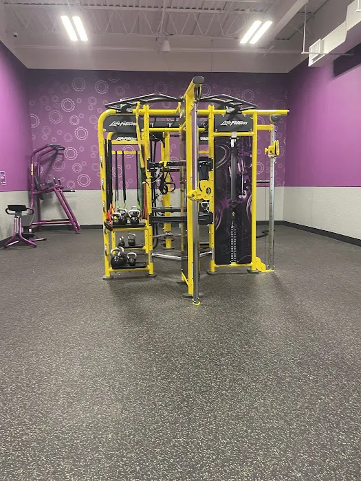 Planet Fitness Picture 4