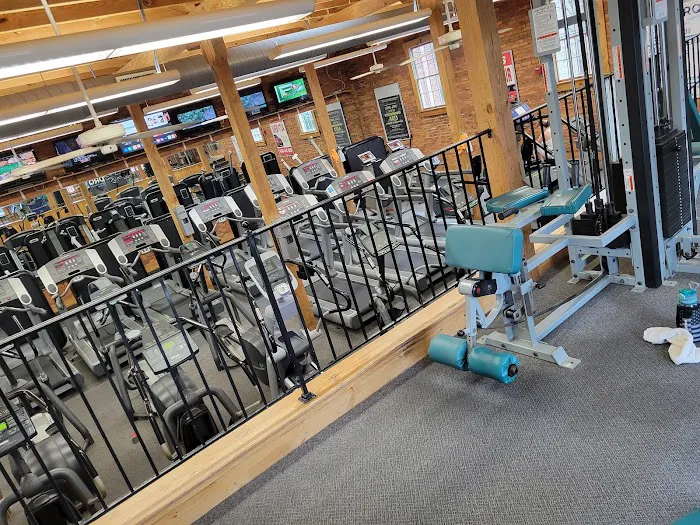 Riverton Health & Fitness Center Picture 8