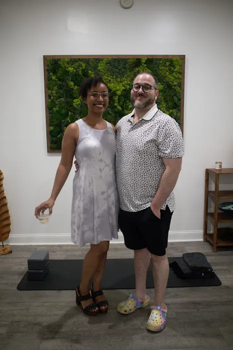 Jennifer’s Leaf Yoga & Wellness Studio Picture 1