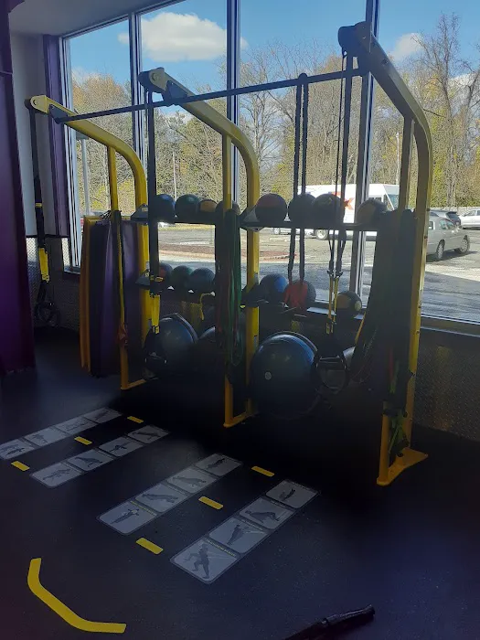 Planet Fitness Picture 6